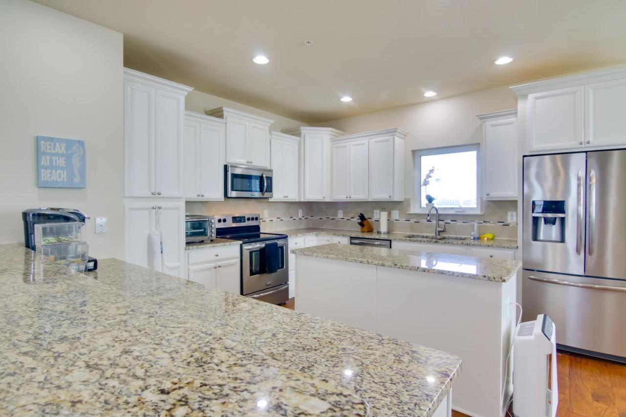 Luxury Ocean City Retreat With Beautiful Bay Views Exterior photo